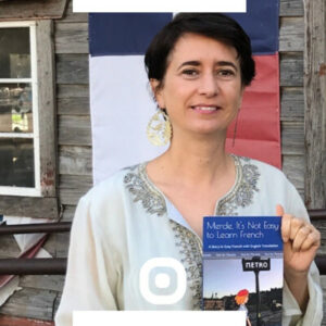 France depuis le Texas présente son nouveau livre auto-produit, Meurtre Avenue des Champs-Elysées