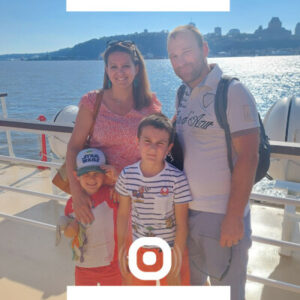 Sarah et toute sa famille débutent leur première aventure, ils sont installés près de Québec depuis 6 mois