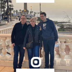 Depuis 9 ans, la famille vit en nomade en toute liberté, ils débriefent leur style de vie