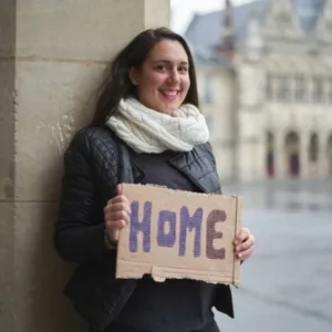 RETOUR EN FRANCE Magali présente Voyage-Emploi-Retour en France et nous donne rdv
