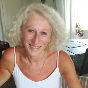 Josette présente Weekend Bac, du soutien scolaire sous forme de stages dynamiques