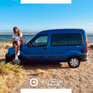 1823 - Deborah voyage solo avec son Kangoo transformé à la rencontre des associations de protection animale - Mars 2023