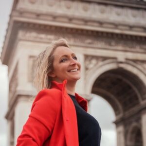 Sophie a visitée 53 pays et elle partage ses expériences