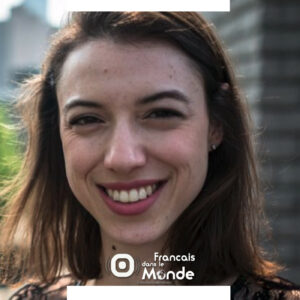 Laetitia Falessi organise la venue d'humoristes Français en Asie, découvrez "Spotlime Production"